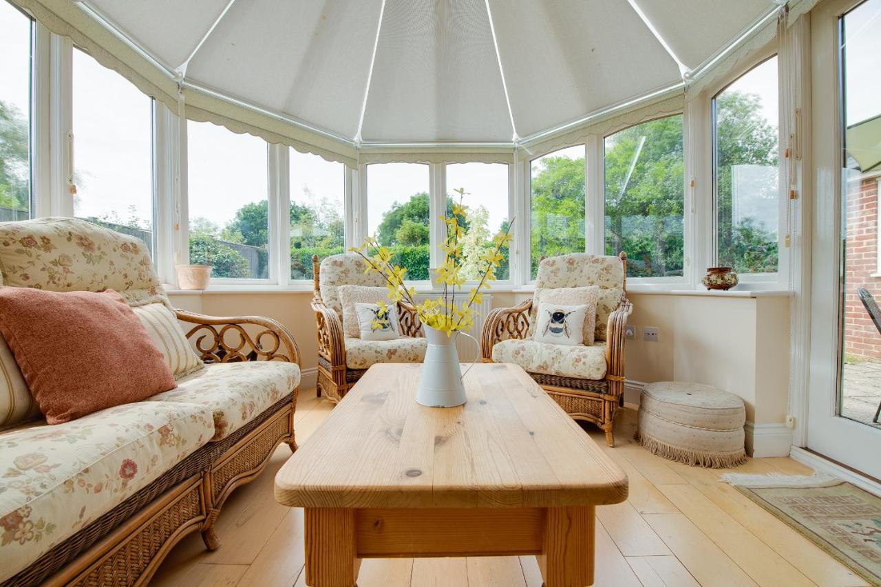 Oak Tree Cottage, Charming, Rural New Forest Home 볼드르 외부 사진