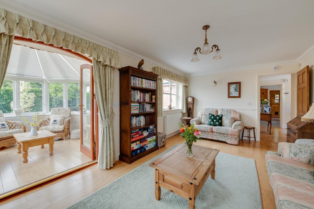 Oak Tree Cottage, Charming, Rural New Forest Home 볼드르 외부 사진